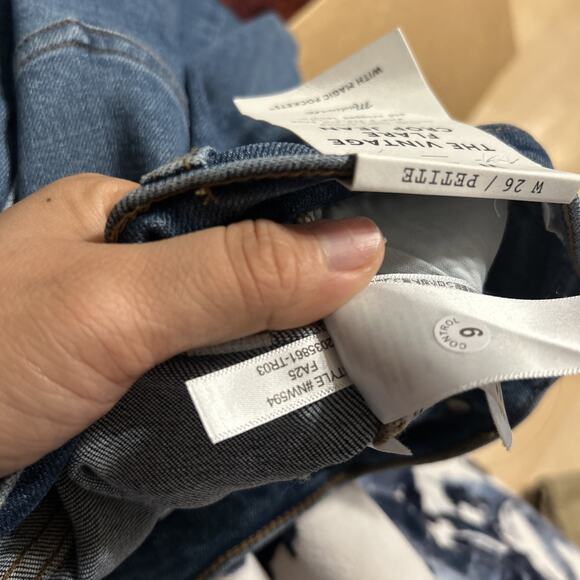 Madewell The Petite Vintage Flare Crop Jean Larkwood Wash $148 Size 26P - Picture 7 of 7